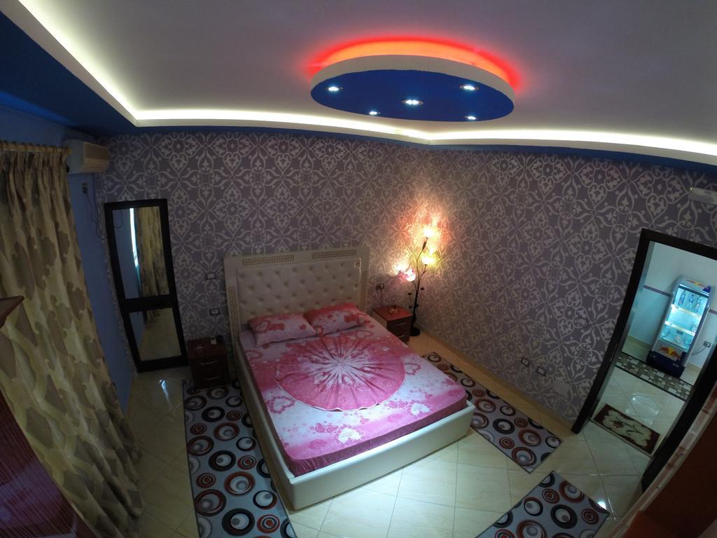 Hotel Buza New Shtoj Zimmer foto